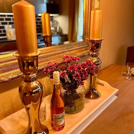 Apartament Deluxe Altbaucharme In Zentraler Lage Kilonia Zewnętrze zdjęcie